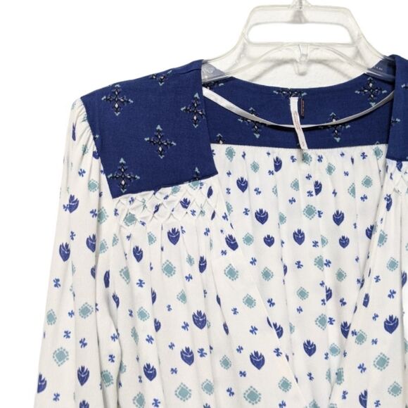 FREE PEOPLE Where We Roam Surplice Top S - Picture 3 of 11